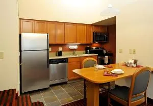 Residence Inn by Marriott Detroit Troy/Madison Heights hotel thumbnail 4