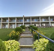 Fleetwood Inn & Suites hotel detail image 5