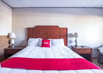 OYO Hotel Windmill Branson hotel thumbnail 6