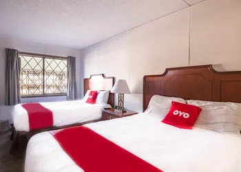 OYO Hotel Windmill Branson hotel thumbnail 8