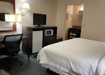 Slumber Inn Of Harrisonville hotel thumbnail 2
