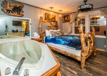 Adventure Suites hotel thumbnail 7