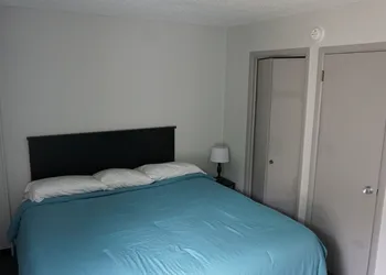 Windjammer Motor Inn hotel thumbnail 8