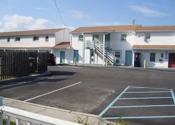 Budget Inn Motel Suites hotel thumbnail 2