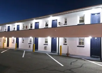 Budget Inn Motel Suites hotel thumbnail 4