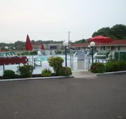 Economy Motel Inn & Suites hotel detail image 3