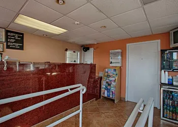 Economy Motel Inn & Suites hotel thumbnail 4