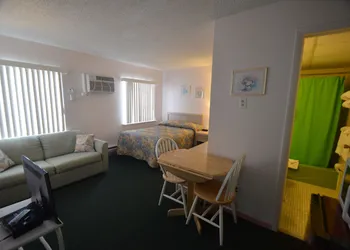 Sea Scape Inn hotel thumbnail 6