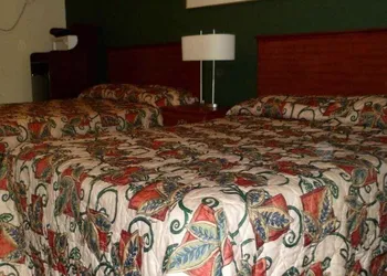 Belmont Motel hotel thumbnail 6