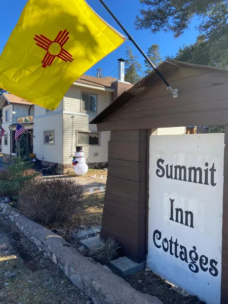 Summit Inn hotel detail image 6