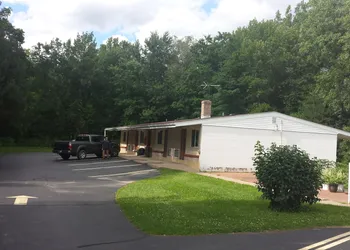 Budget Inn Fairport hotel thumbnail 5