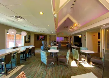 Surface Inn Worthington hotel thumbnail 6