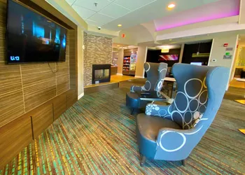Surface Inn Worthington hotel thumbnail 8