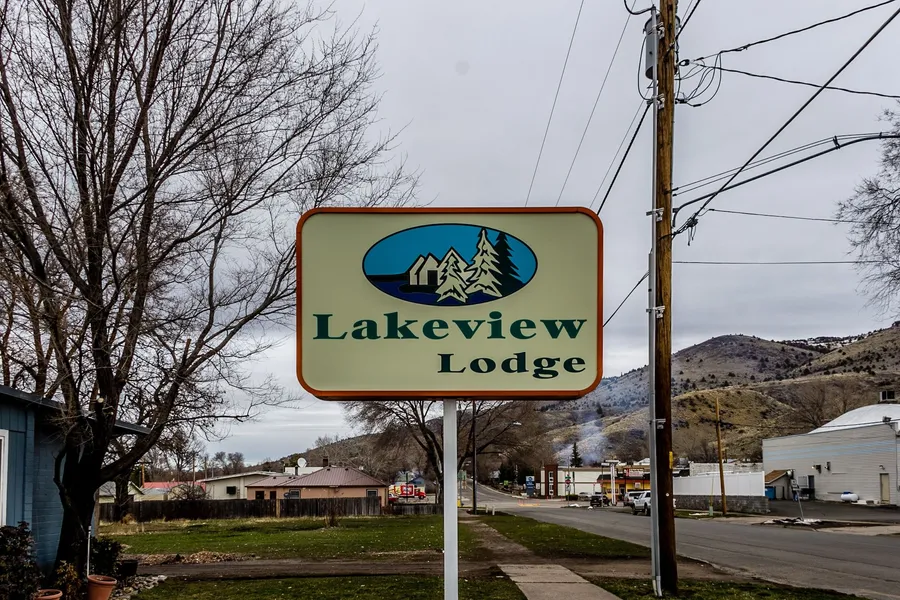Lakeview Lodge Motel hotel detail image 2