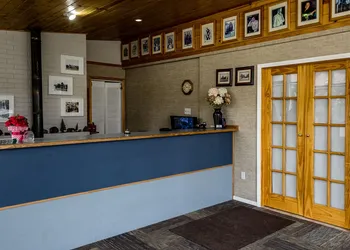 Lakeview Lodge Motel hotel thumbnail 6