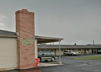 The Hub Motel hotel thumbnail 2