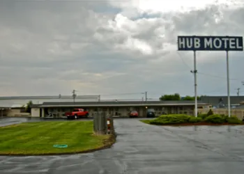 The Hub Motel hotel thumbnail 7