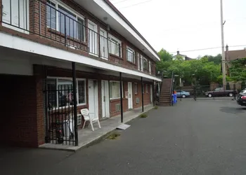 Portland Pensione hotel thumbnail 4