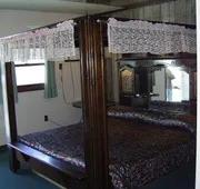 Cedar Grove Motel hotel detail image 7