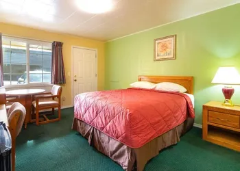 Roseburg Inn hotel thumbnail 5