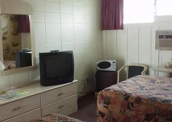 Hollander Motel hotel thumbnail 3