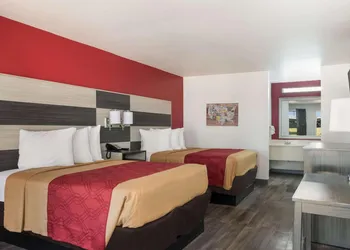 Econo Lodge Wolfchase Galleria hotel thumbnail 8