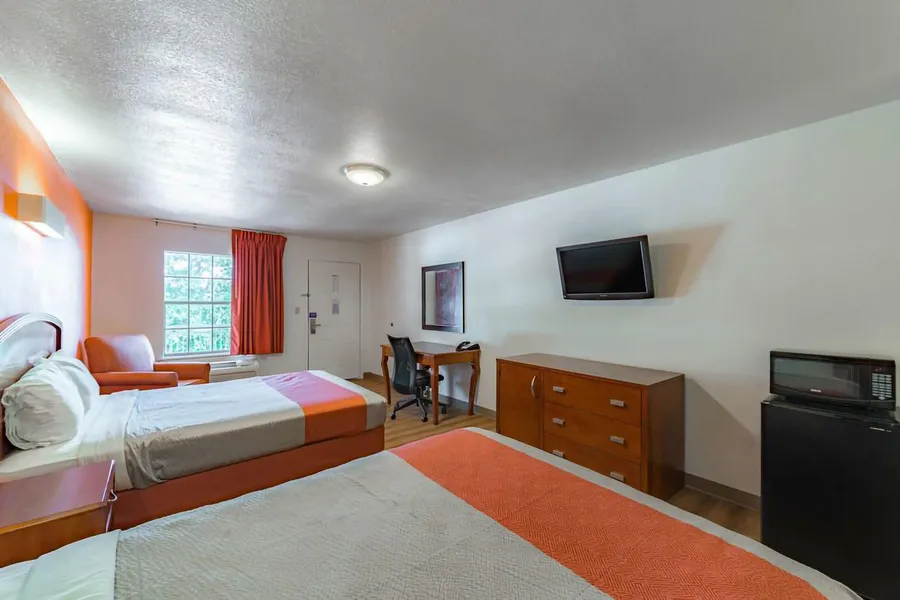 Giddings Executive Inn hotel detail image 6