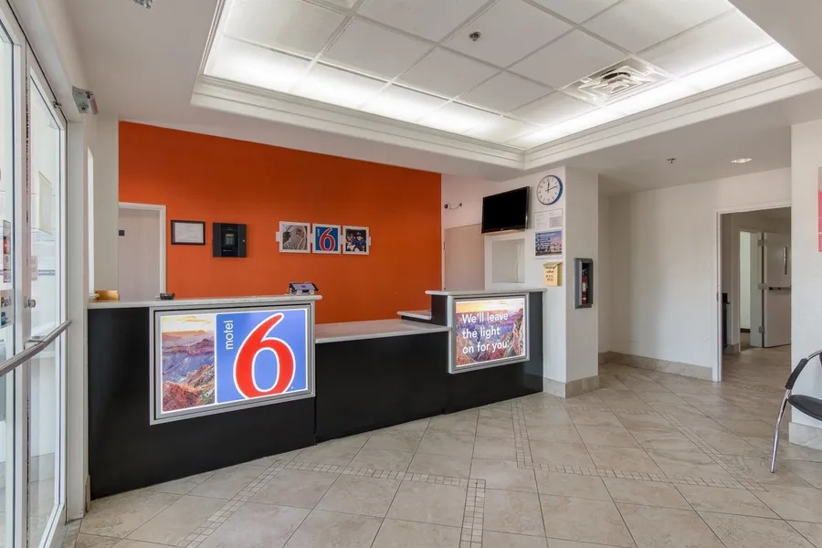 Motel 6 San Antonio, TX - Downtown - Alamo Dome hotel detail image 6