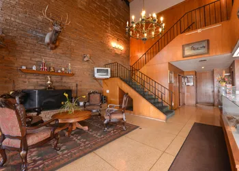 Ranch House Motel hotel thumbnail 3