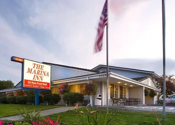 The Marina Inn hotel thumbnail 3