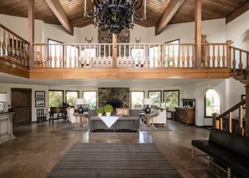 Enzian Inn hotel thumbnail 5