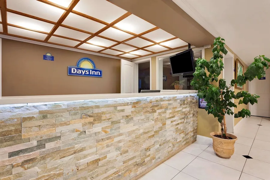 Days Inn by Wyndham Lakewood South Tacoma hotel detail image 6