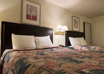 Columbus Motor Inn hotel thumbnail 7