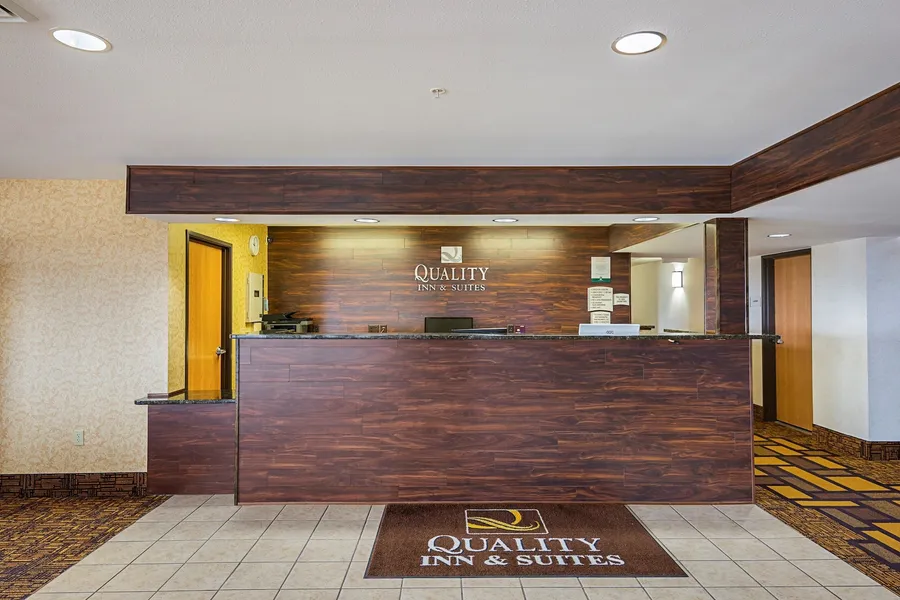 Quality Inn & Suites Belmont - Platteville hotel detail image 6