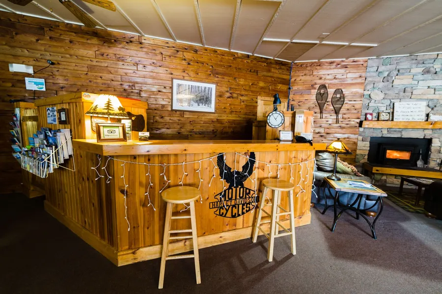 Hiawatha Lodge Inn hotel detail image 6
