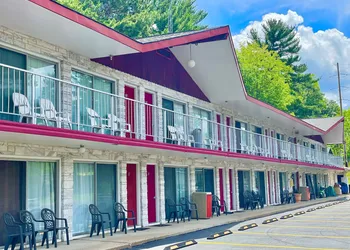 Trails End Motel hotel thumbnail 2