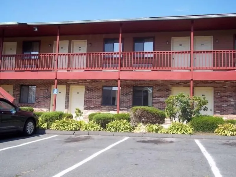 Naugatuck Motor Lodge hotel detail image 6