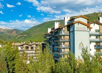 Lodge Tower hotel thumbnail 8