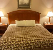 A Riverside Inn Travelodge by Wyndham hotel detail image 4