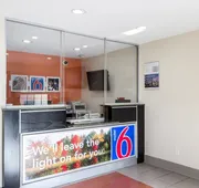 Motel 6 New Brunswick hotel detail image 4