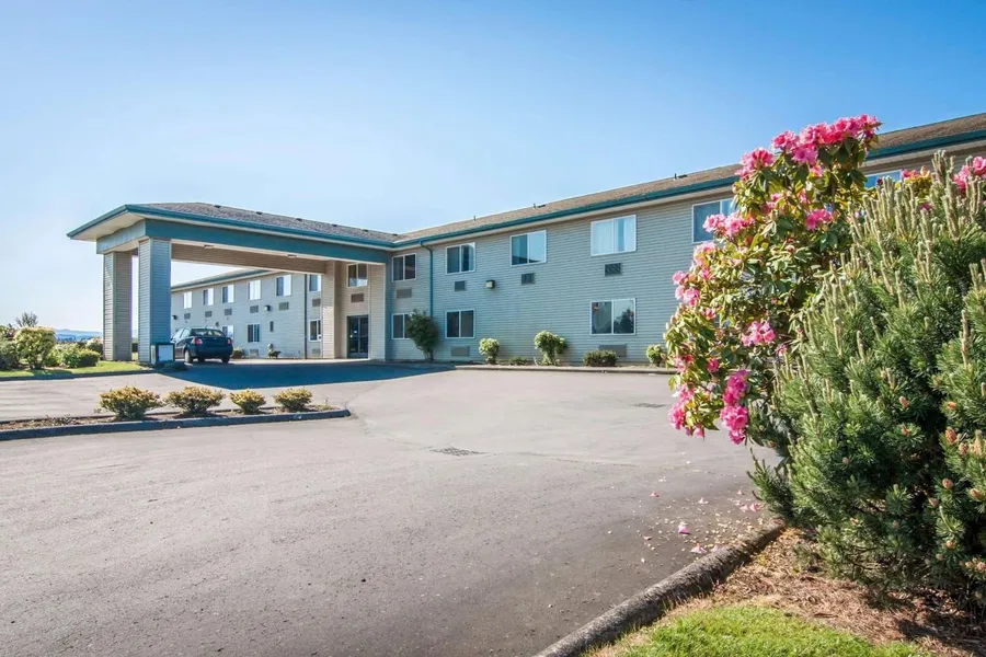 Bridgeway Inn & Suites Sublimity hotel detail image 2