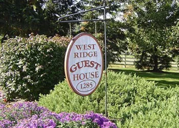 West Ridge Bed and Breakfast hotel thumbnail 6