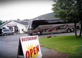 The Mountain View Motel & Cottages hotel thumbnail 2