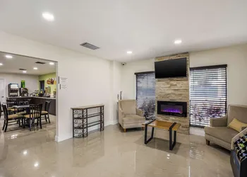 Baymont by Wyndham Orlando Downtown hotel thumbnail 7