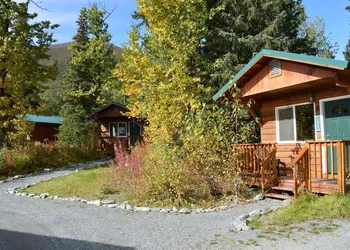 Summit Lake Lodge hotel thumbnail 6