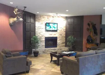 Sigma Inn & Suites Hudson's Hope hotel thumbnail 7