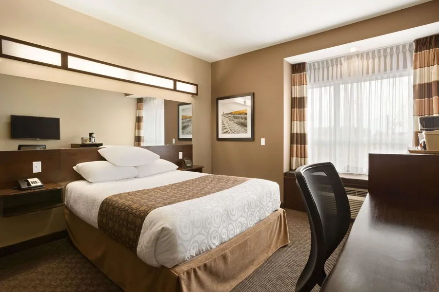 Microtel Inn & Suites by Wyndham Blackfalds Red Deer North hotel detail image 6
