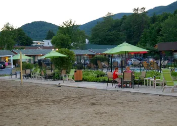 Scotty's Lakeside Resort hotel thumbnail 2