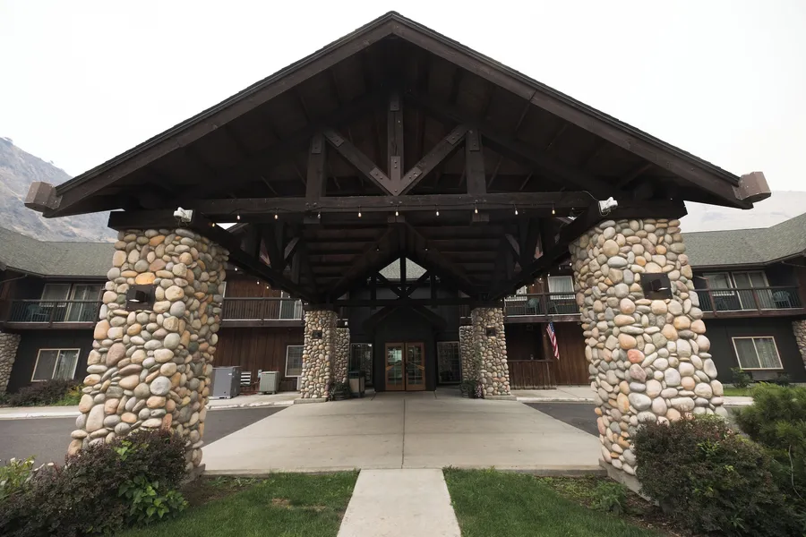 Salmon Rapids Lodge hotel detail image 6