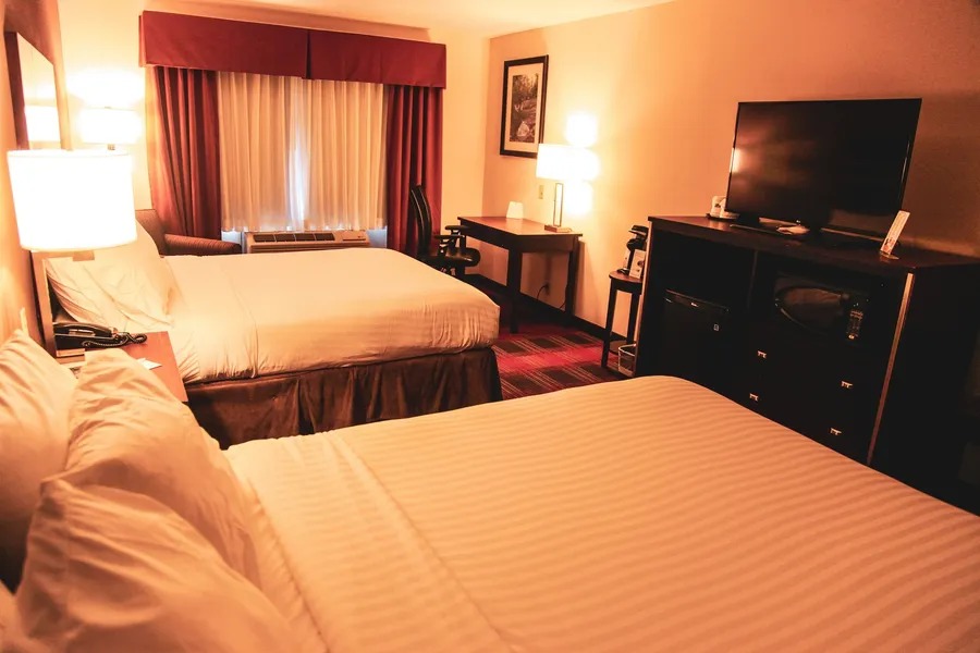 Holiday Inn Express & Suites Cumberland - La Vale by IHG hotel detail image 6